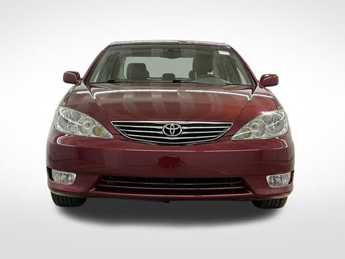 2005 Toyota Camry LE V6