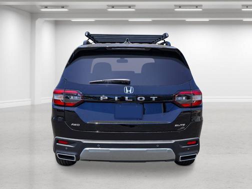 Crystal Black Pearl 2026 Honda Pilot Elite