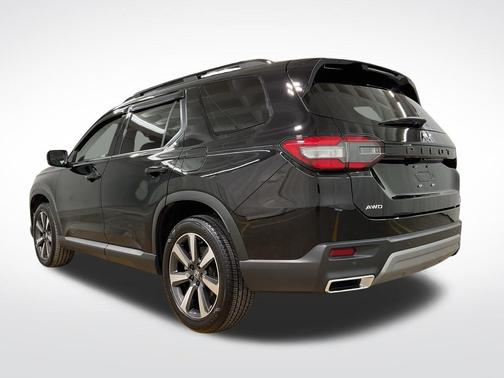 2023 Honda Pilot Touring 8-Passenger