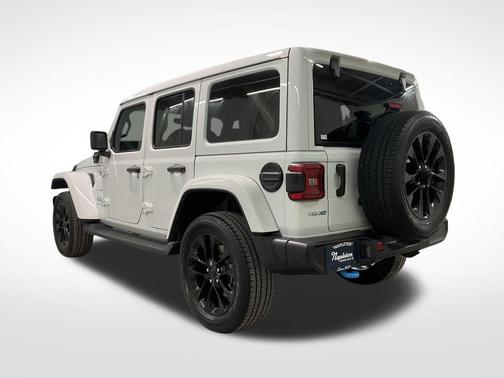 Bright White Clearcoat 2023 Jeep Wrangler 4xe Sahara