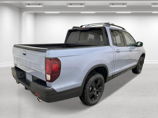 Sonic Gray Pearl 2026 Honda Ridgeline Black