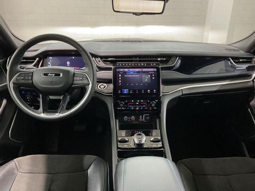 Diamond Black Crystal Pearlcoat 2023 Jeep Grand Cherokee 4xe Trailhawk