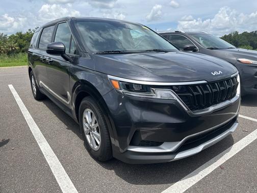 2023 Kia Carnival LX