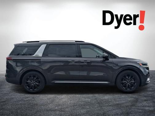 2022 Kia Carnival SX