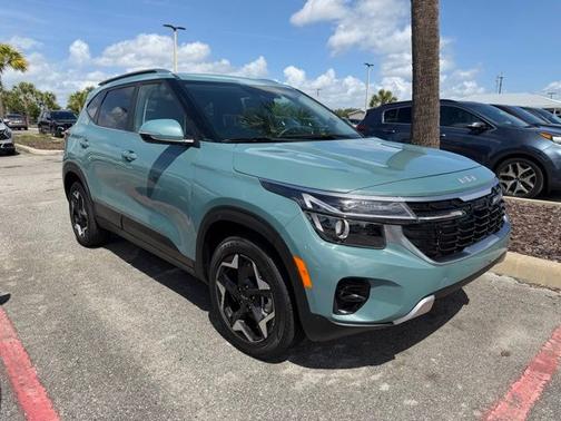 Blue 2025 Kia Seltos EX