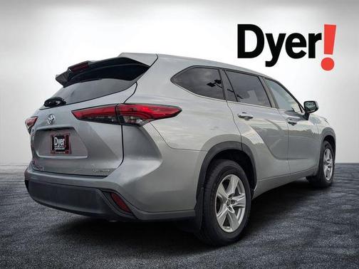 Celestial Silver Metallic 2023 Toyota Highlander LE