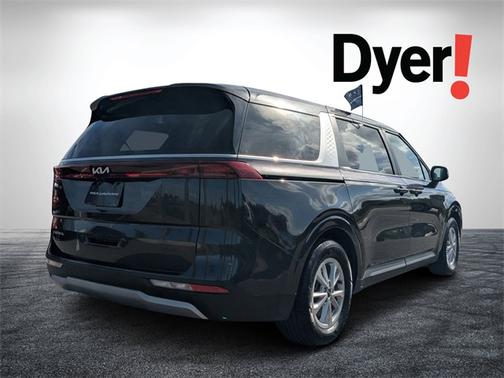 2024 Kia Carnival LX