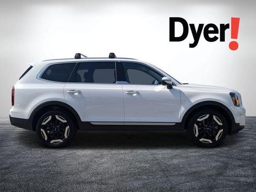 Glacial White Pearl 2024 Kia Telluride S