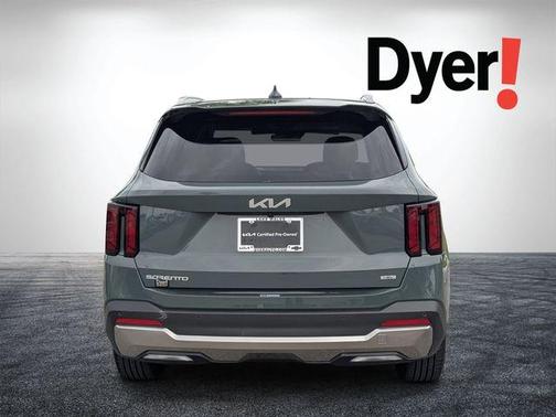 Green 2025 Kia Sorento Hybrid EX