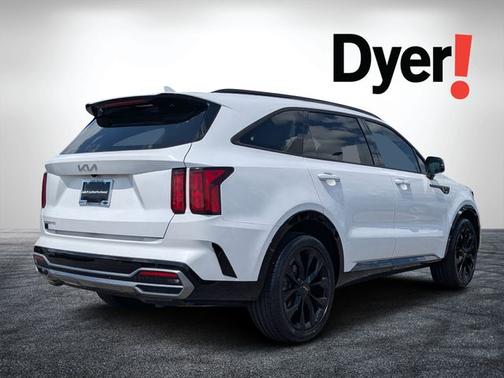 Glacial White Pearl 2023 Kia Sorento SX