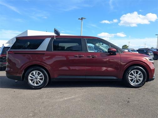 2022 Kia Carnival LXS