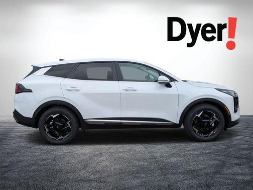 Glacial White Pearl 2026 Kia Sportage EX
