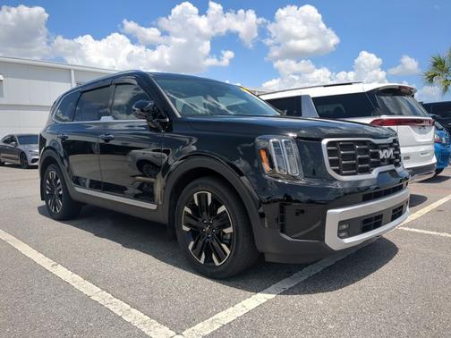 Ebony Black 2024 Kia Telluride SX