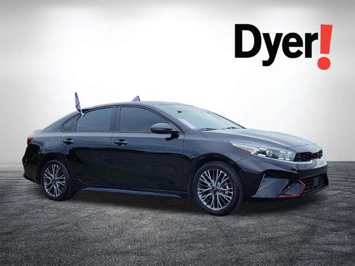 Aurora Black 2024 Kia Forte GT-Line