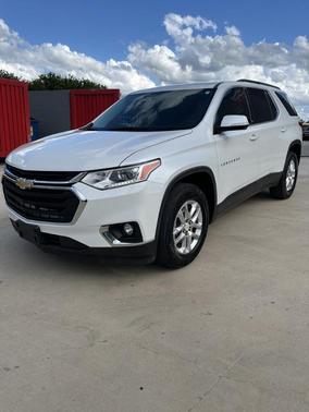 White 2020 Chevrolet Traverse LT Cloth