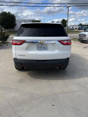 White 2020 Chevrolet Traverse LT Cloth