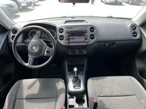 2015 Volkswagen Tiguan S