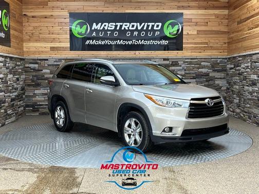Creme Brulee 2015 Toyota Highlander Limited