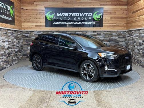 Black 2020 Ford Edge ST