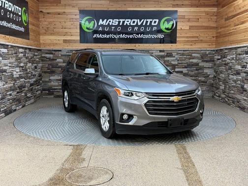Satin Steel Metallic 2021 Chevrolet Traverse LT Cloth
