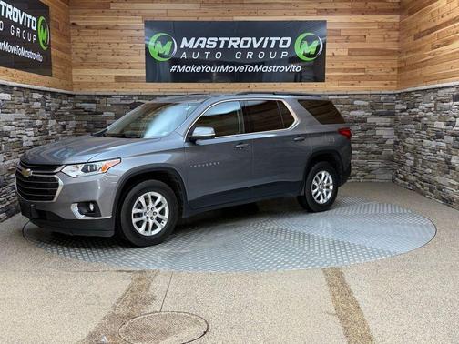 Satin Steel Metallic 2021 Chevrolet Traverse LT Cloth