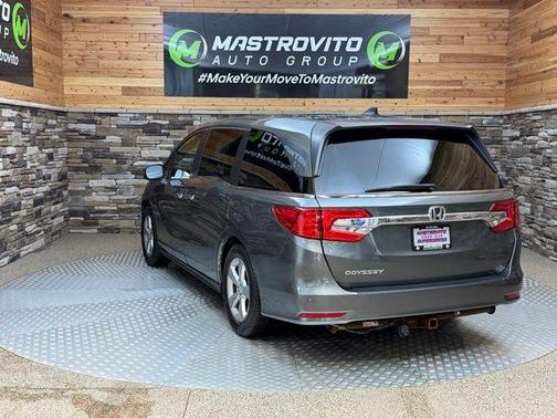 White 2018 Honda Odyssey EX-L