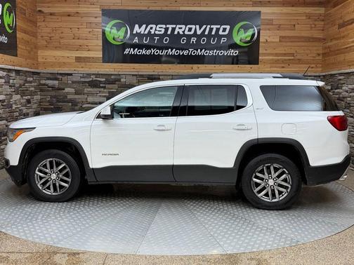 Summit White 2017 GMC Acadia SLT-1