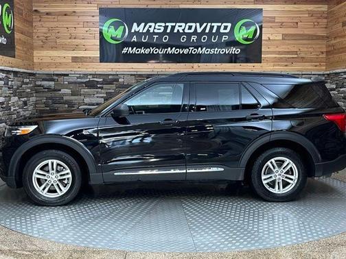 Black Metallic 2020 Ford Explorer XLT