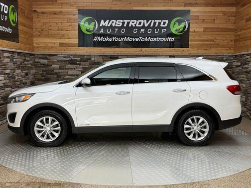 Snow White Pearl 2016 Kia Sorento LX
