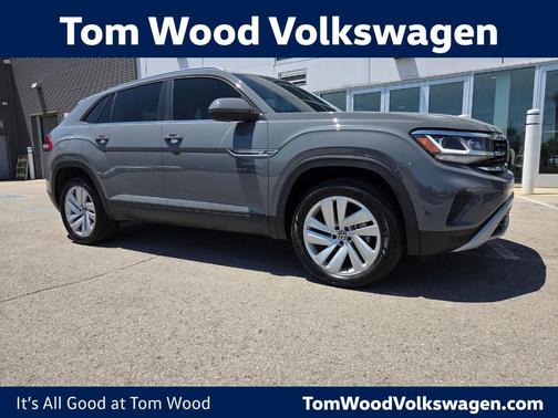 Pure Gray 2023 Volkswagen Atlas Cross Sport 3.6 V6 SE w/ Technology
