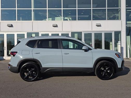 2025 Volkswagen Taos 1.5T SEL