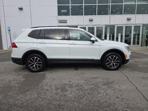 Pure White 2021 Volkswagen Tiguan 2.0T SE