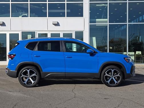 2025 Volkswagen Taos 1.5T SEL