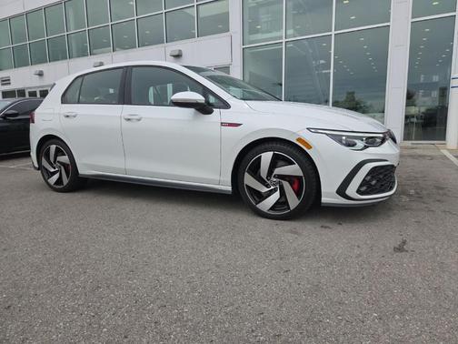 Opal White Pearl Effect 2023 Volkswagen Golf GTI 2.0T S
