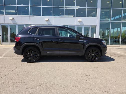 2024 Volkswagen Taos 1.5T SEL
