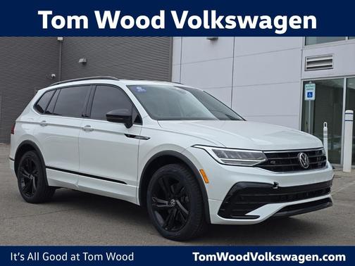 2023 Volkswagen Tiguan 2.0T SE R-Line Black