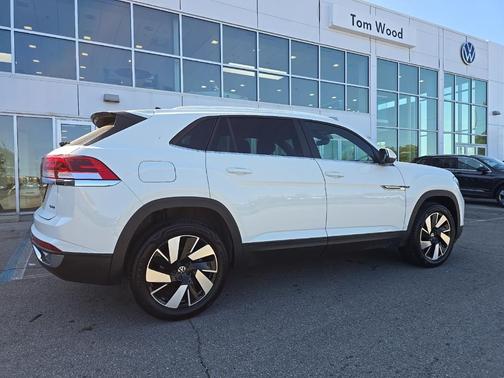 2024 Volkswagen Atlas Cross Sport 2.0T SE w/ Technology
