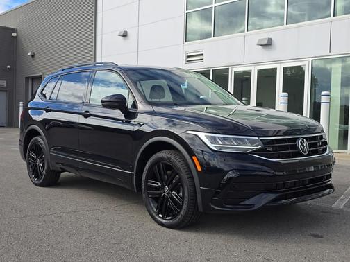 2022 Volkswagen Tiguan 2.0T SE R-Line Black