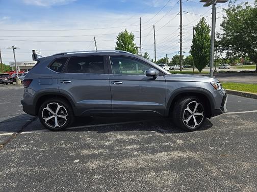 2025 Volkswagen Taos 1.5T SEL