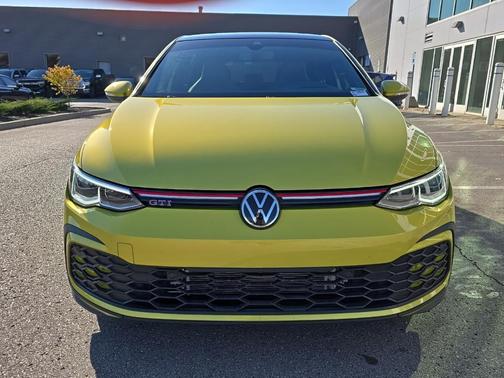 2022 Volkswagen Golf GTI 2.0T Autobahn
