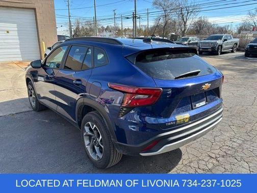 2024 Chevrolet Trax LT