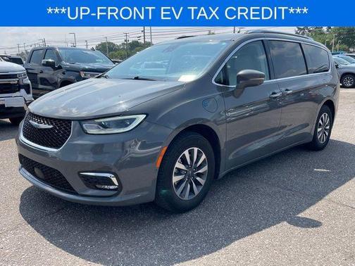 2021 Chrysler Pacifica Hybrid Touring L
