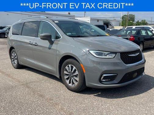 2021 Chrysler Pacifica Hybrid Touring L