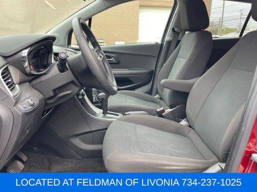 2022 Chevrolet Trax LS