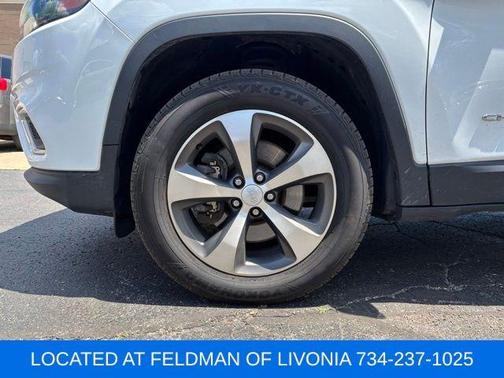 Bright White Clearcoat 2020 Jeep Cherokee Limited