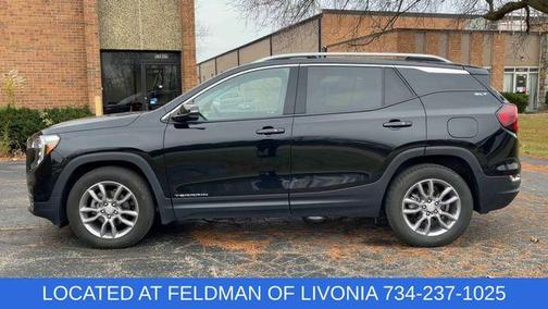 2024 GMC Terrain SLT