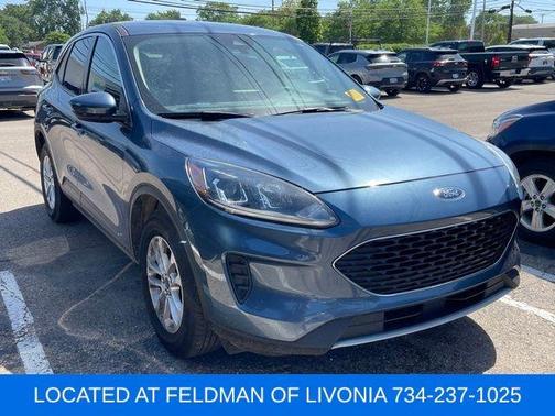 2020 Ford Escape SE