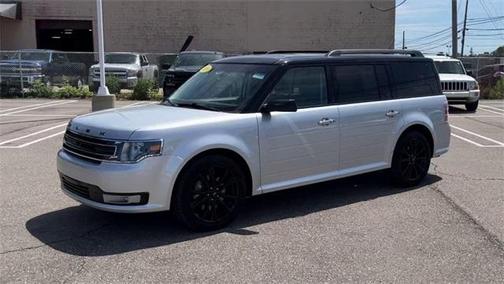 Photo 4 of 35 of 2019 Ford Flex SEL
