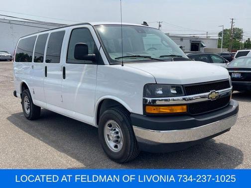 2023 Chevrolet Express 3500 LT
