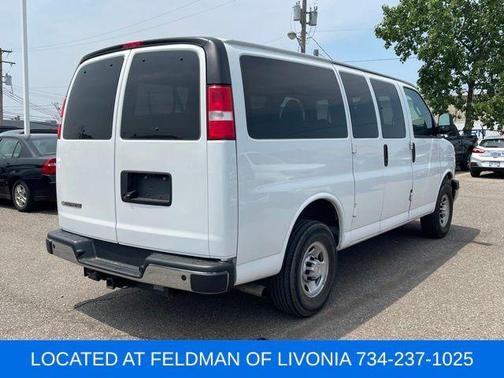 2023 Chevrolet Express 3500 LT